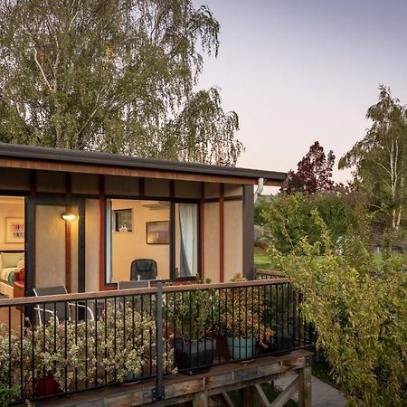 Private And Peaceful Studio Apartment Wanaka Exteriör bild