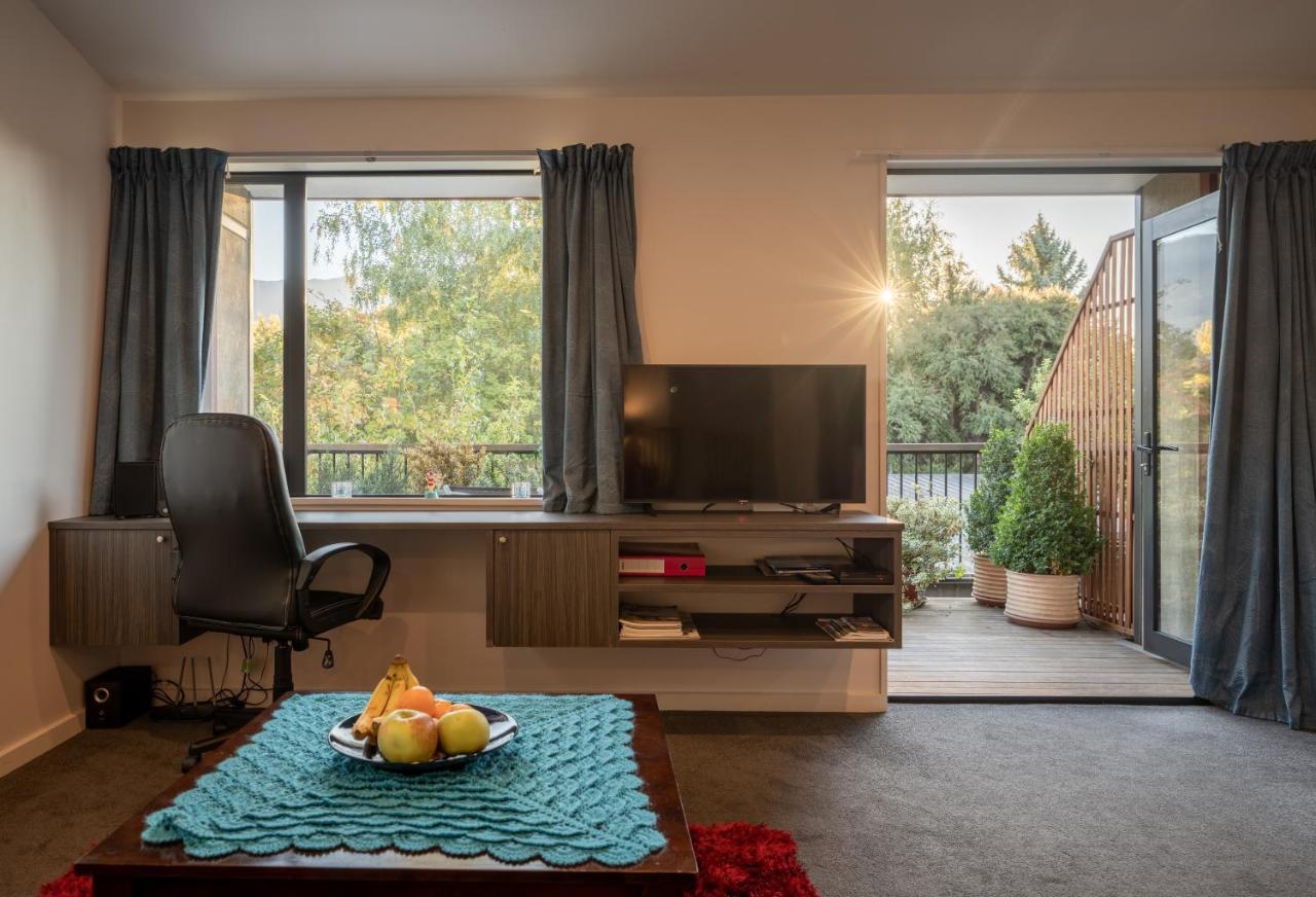 Private And Peaceful Studio Apartment Wanaka Exteriör bild